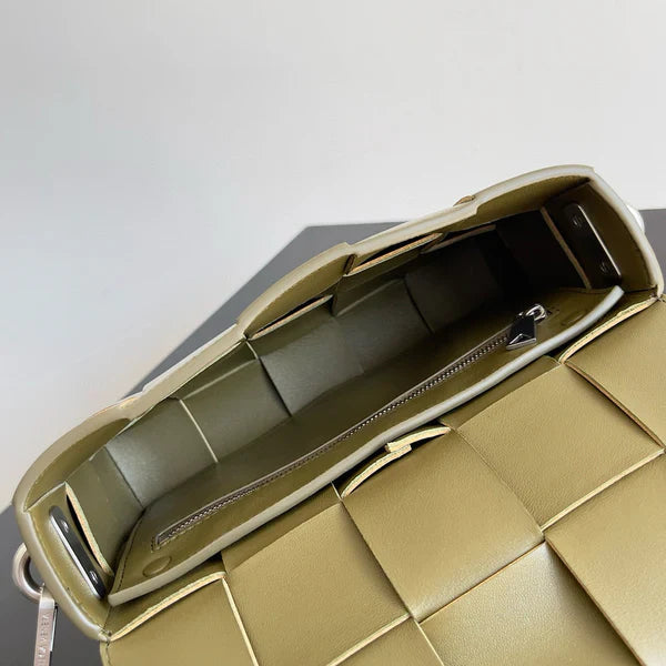 BV Two-In-One Cassette Bag 26cm Olive Green Leather