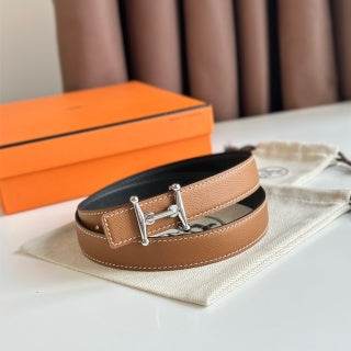 Fibbia HM Mors H e cintura reversibile da 24 mm in pelle marrone nera 125350