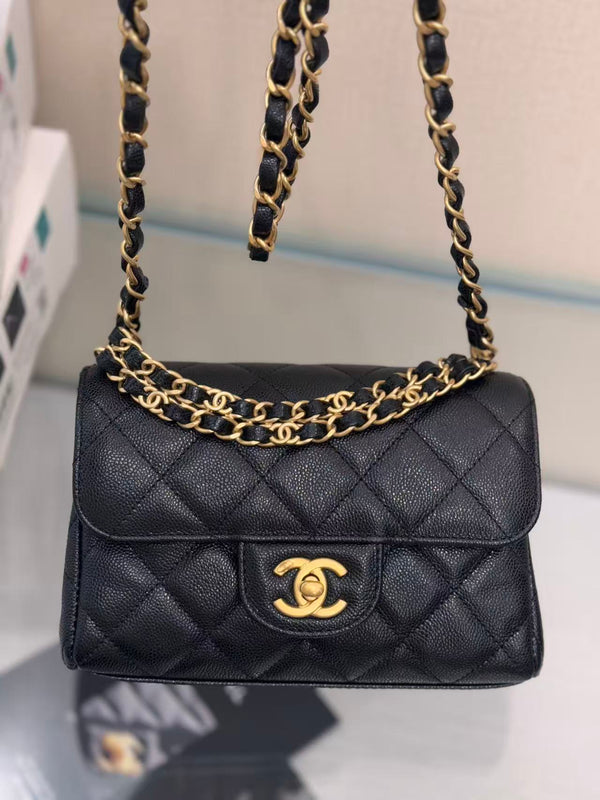 CC 25P Flap Bag 22cm Black Cowhide Gold Hardware