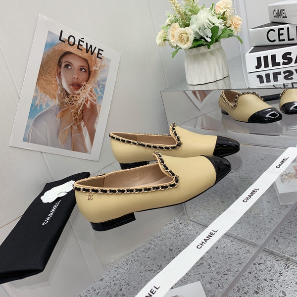CC 2026 Chain Trim Loafers Sheepskin 162112