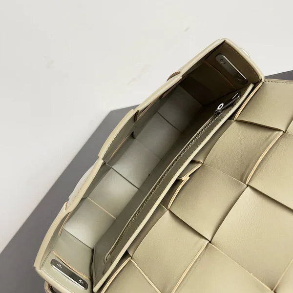 BV Two-In-One Cassette Bag 26cm Warm Beige Leather