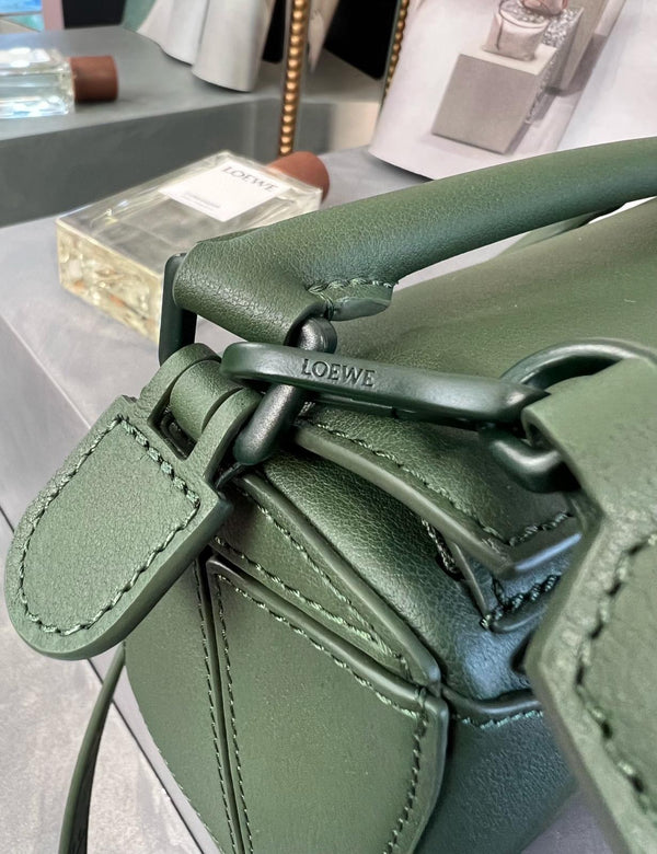 MINI PUZZLE 18CM BOTTLE GREEN CALFSKIN