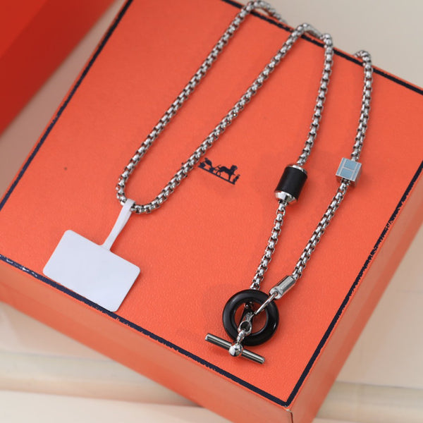 COLLANA IN ARGENTO HM BLACK CIRCLE