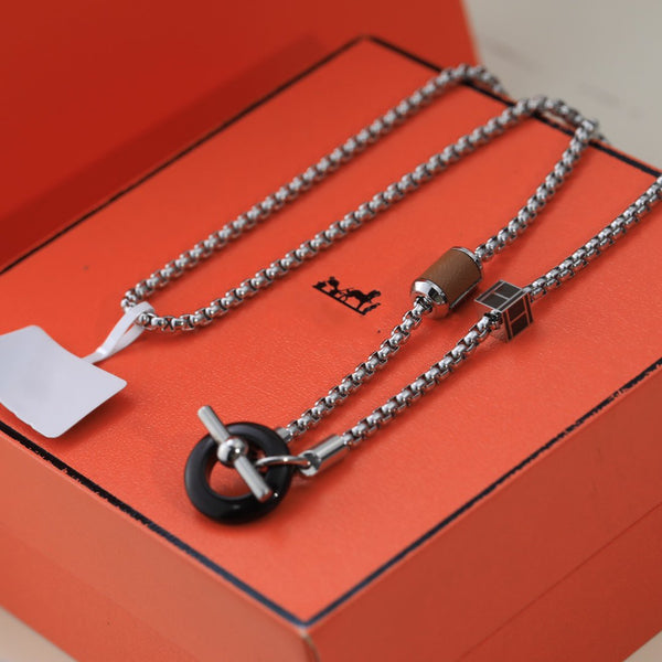 COLLANA IN ARGENTO HM BLACK CIRCLE