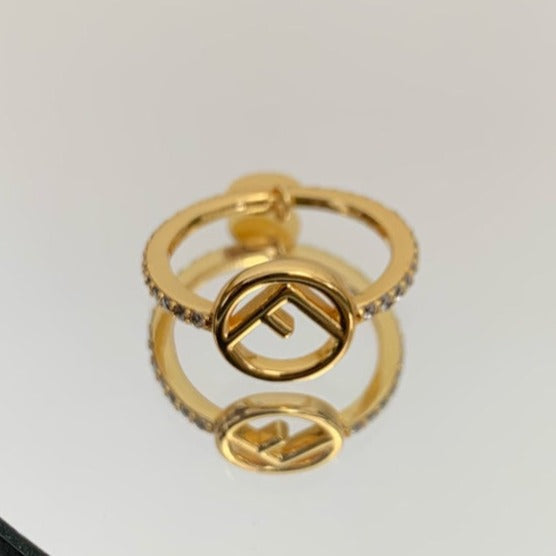 ANELLO CON LOGO F IN ORO E DIAMANTI