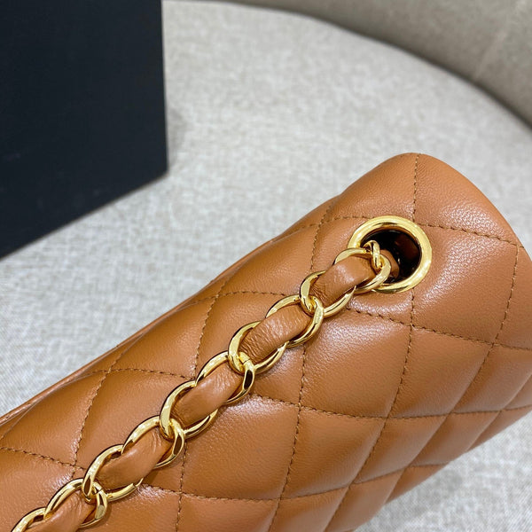 BORSA A PATTA 20 CM CARAMELLO PELLE DI AGNELLO FERRAMENTA ORO