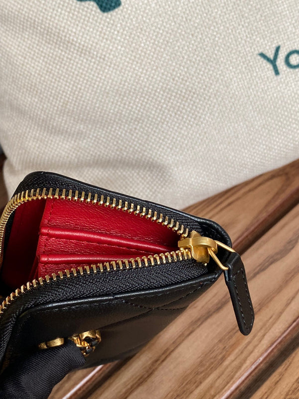 ALV Victorine 19 Zipped Coin Purse Lambskin