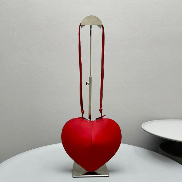 le coeur red calfskin shouder bag