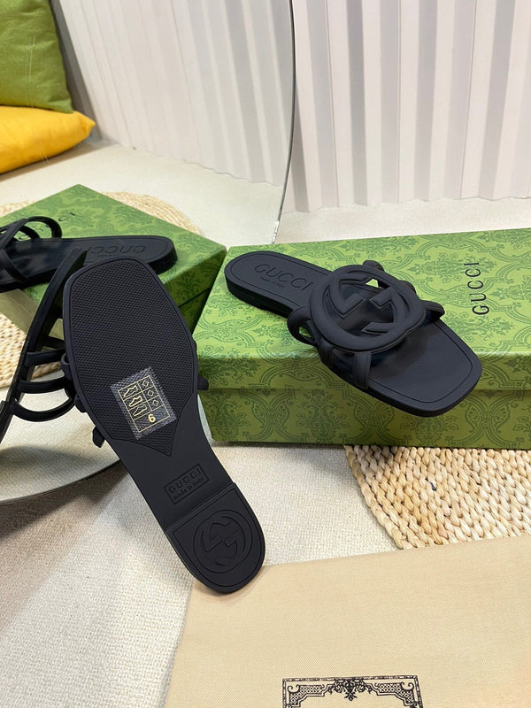 GG Interlocking G slide sandal black rubber