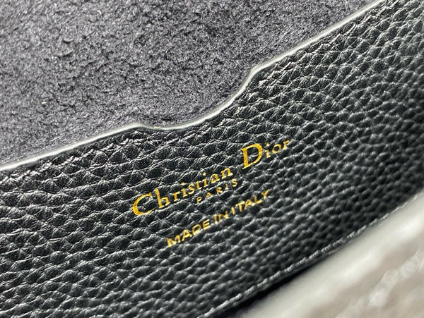 Borsa Bobby Media CD in pelle di vitello nera Ghw