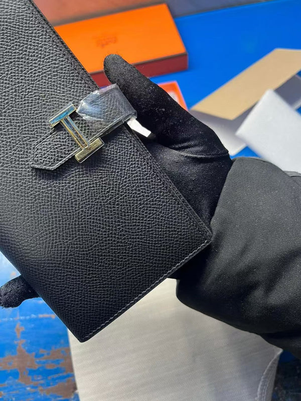 HM Black Epsom Bearn 17,5 Gusset Wallet gold hardware