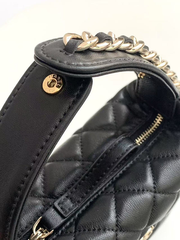 CC CHANEL Hula Hoop Clutch Black Calfskin