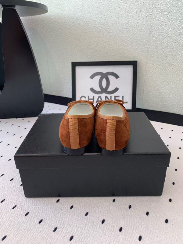 CC 25 Ballet Flat Black and Brown Suede