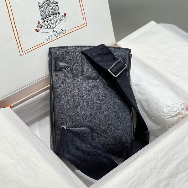 HM HAC A DOS PM 26CM BLACK TOGO LEATHER SILVER HARDWARE