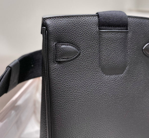 HM HAC A DOS PM 26CM BLACK TOGO LEATHER SILVER HARDWARE