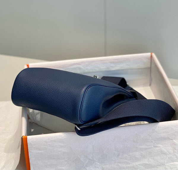 HM HAC A DOS PM 26CM NAVY BLUE TOGO LEATHER SILVER HARDWARE