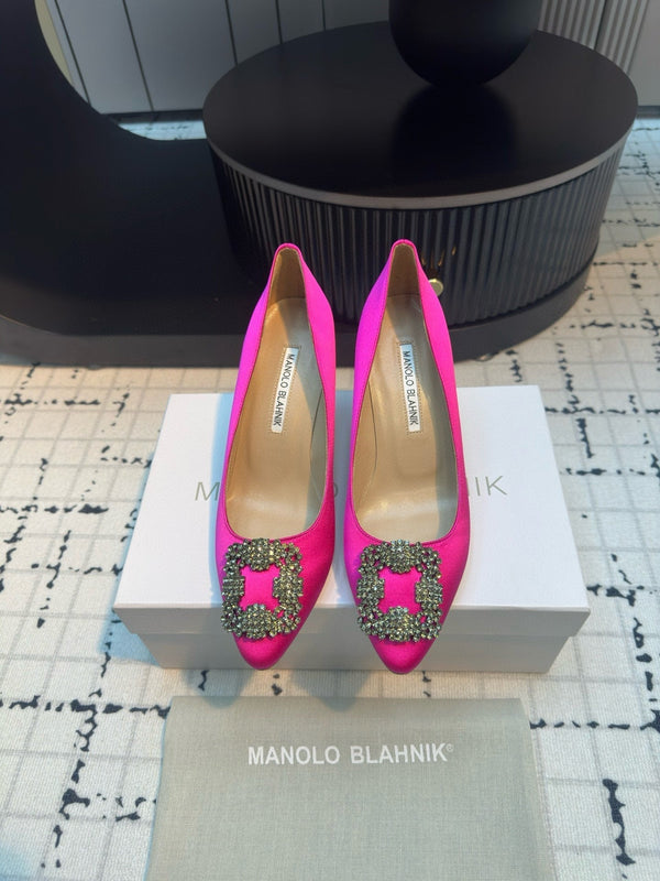 Manolo Blahnik Hangisi Pink Satin