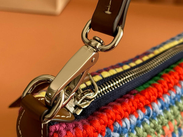 CROCHET TOTE BAG 25 IN MULTICOLORED WOVEN RAFFIA