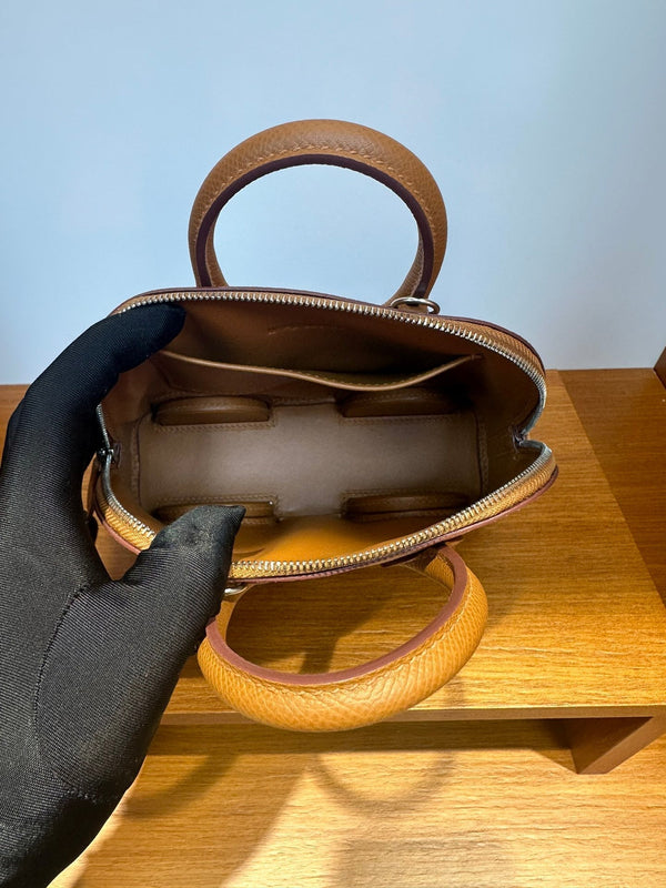 HM Bolide Mini 19cm in pelle Epsom dorata su cerchi gialli