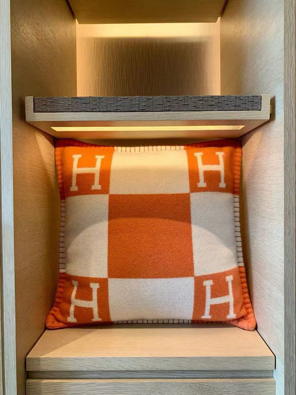 HM Throw pillow 50 x 50 Cashmere