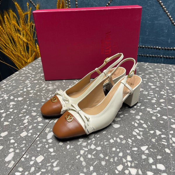 VL Garavani Valet Slingback 6cm in vacchetta burro e tabacco