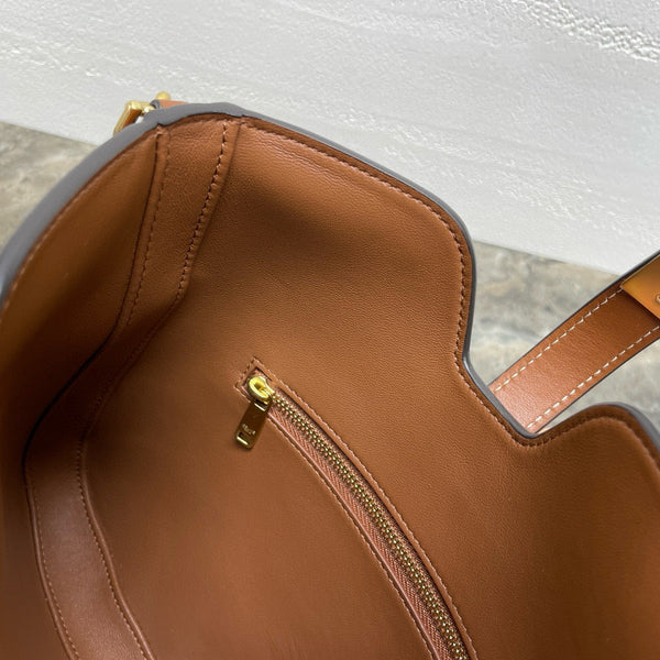 Small Camille 16 Soft Bag 24.5cm In Tan Smooth Calfskin Gold Hardware