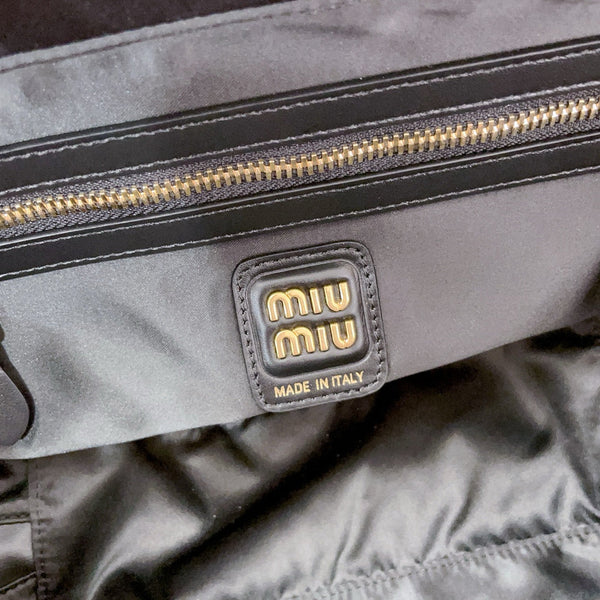 Borsa a tracolla Miu Miu Beau in pelle nera con finiture dorate