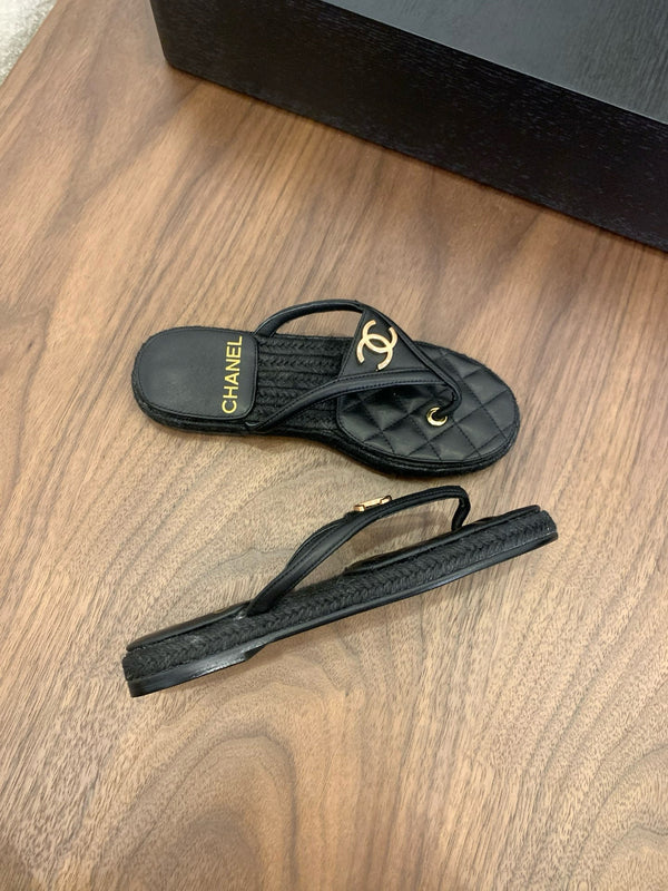 CC Thong Sandal Suede Kidskin Black 288718