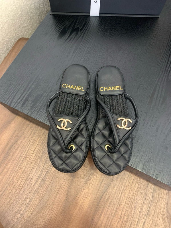 CC Thong Sandal Suede Kidskin Black 288718