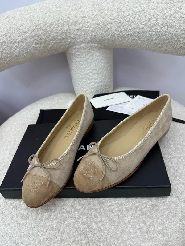 CC 25A Ballet Flat Grey Dark Brown Suede