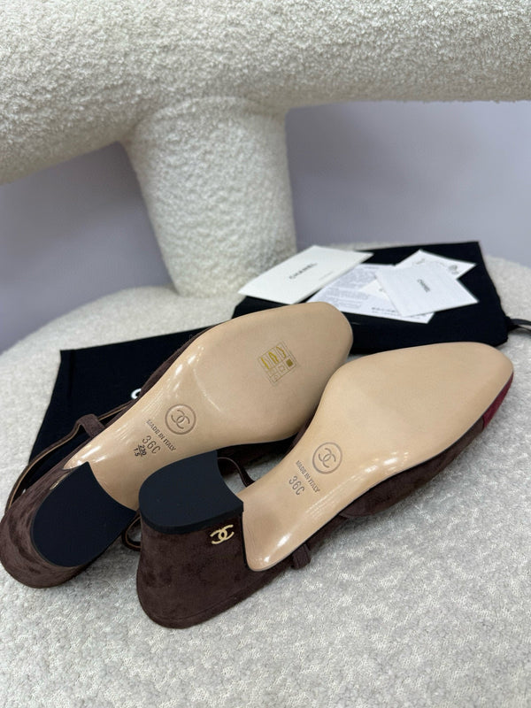 CC 25A Slingback in pelle scamosciata beige