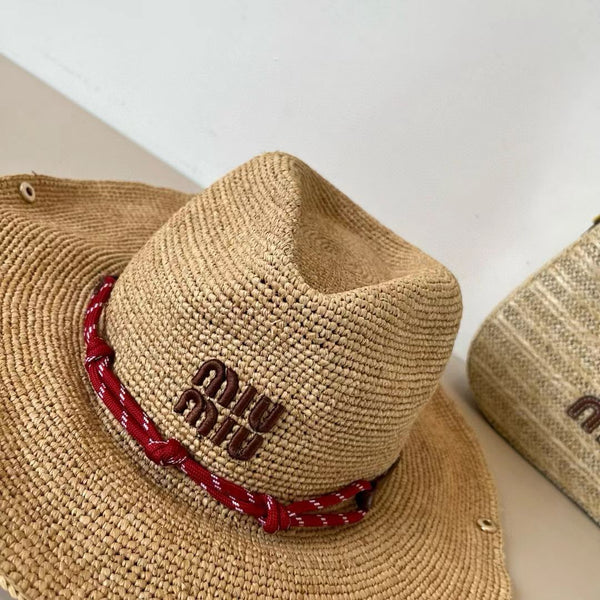 MM RAFFIA HAT IN TAN FEATURING RED ACCENT