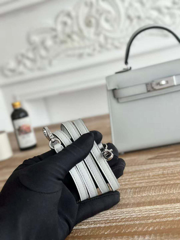 HM KELLY 19CM PALE BLUE EPSOM LEATHER