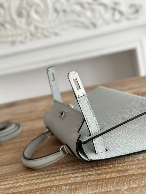 HM KELLY 19CM PALE BLUE EPSOM LEATHER