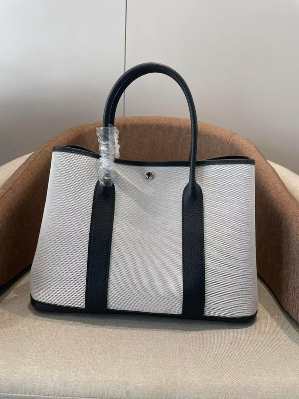 HM GARDEN PARTY 36 WHITE BLACK CANVAS CALFSKIN