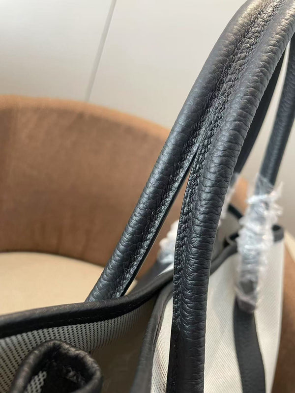 HM GARDEN PARTY 36 WHITE BLACK CANVAS CALFSKIN