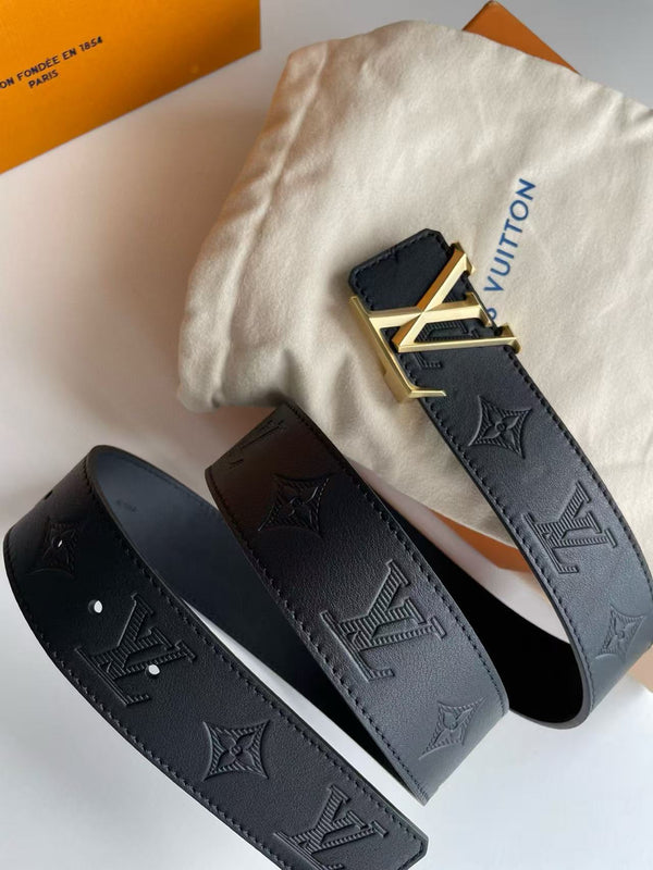 LV M0032 Belt 40mm Black Calfskin