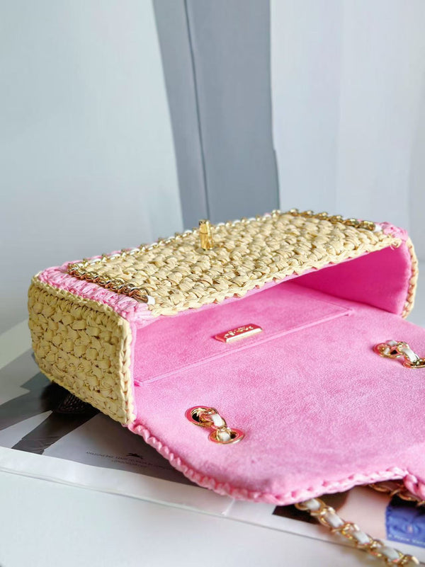 CC Chain Venice Beach Flap Bag 23cm Beige Pink Raffia