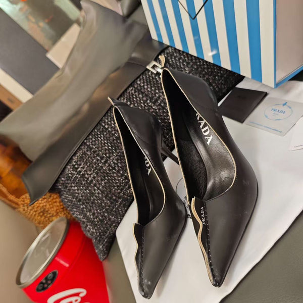 Prada Antiqued Pumps 85mm Black Tan calfskin