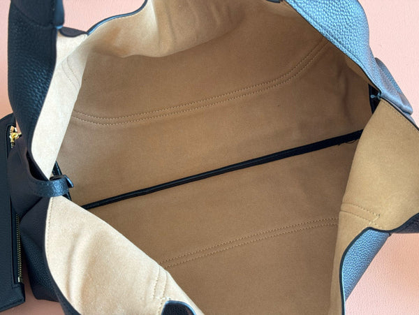 GG Softbit Shoulder Bag 46cm Black Grained Calfskin Gold Hardware