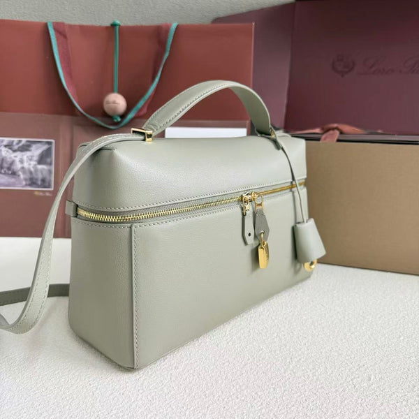LP Extra Bag 27 Light Green Calfskin