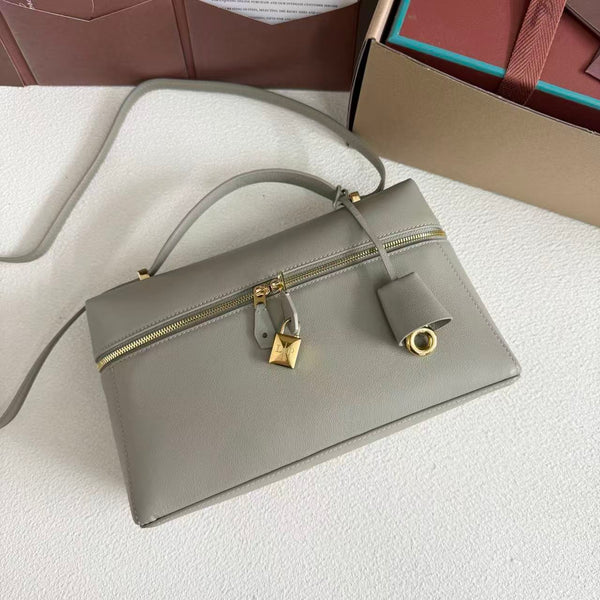 LP Extra Bag 27 Light Green Calfskin