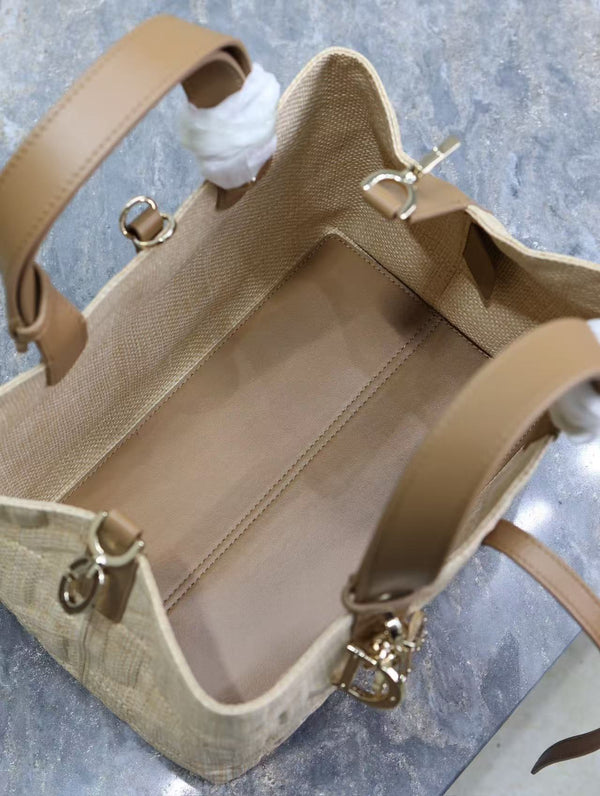 CD Toujours Medium Tote Bag 28cm Brown Coconut Fiber Weaving Paired with Cowhide