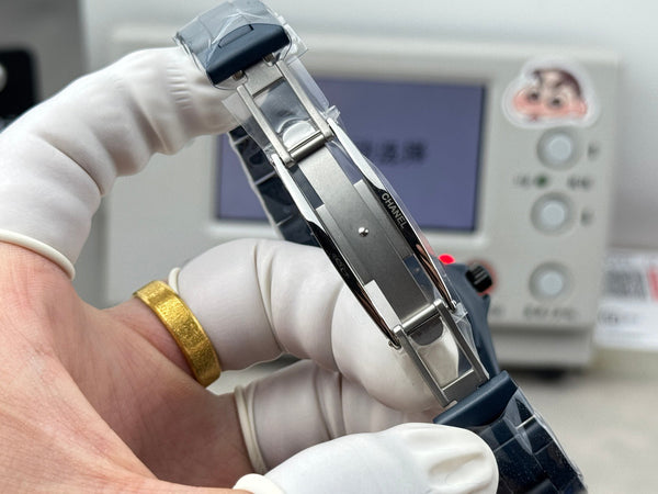 J12 33MM BLEU SAPPHIRE BEZEN BLUE CERAMIC STEEL