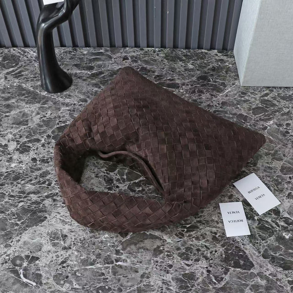 BV 25 Hop Bag Dark Brown Suede