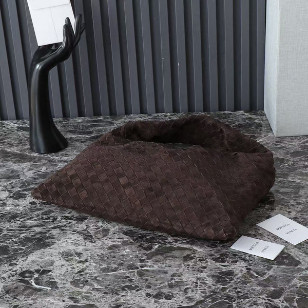 BV 25 Hop Bag Dark Brown Suede