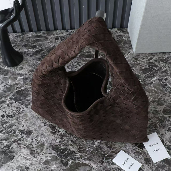 BV 25 Hop Bag Dark Brown Suede