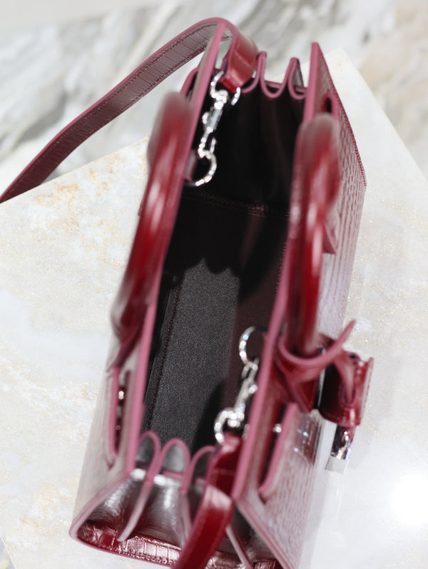 YSL Sac De Jour Nano 22 cm Cuir Rouge Merlot 2025