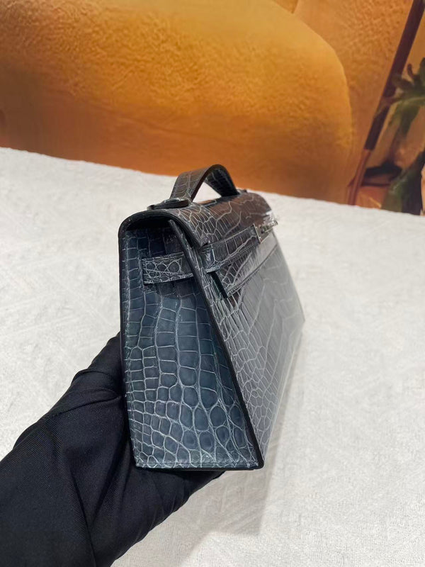 HM Kelly 22cm Dark Blue-Gray Patent Corocodile (Production needs 12 days to complete)