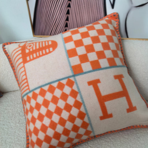 HM Throw pillow 45 x 45 Cashmere